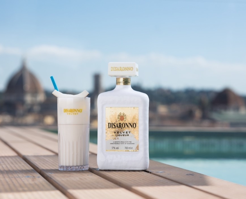 Disaronno Velvet Viert Het Italiaanse Zomergevoel Met De Nieuwe Disaronno Velvet Batida Cocktail 